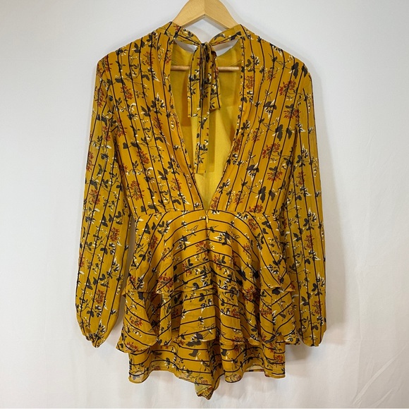 Endless Rose Romper, size XS - Picture 2 of 10